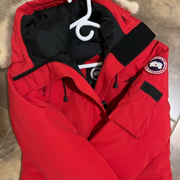 Authentic Canada Goose Montebello parka - Picture 5 of 7